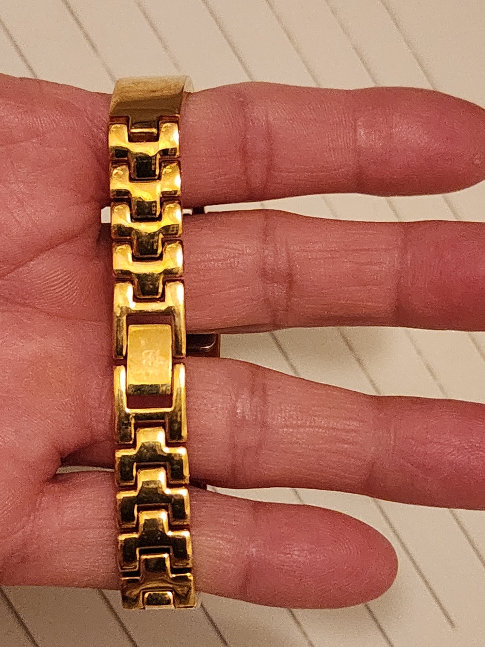 Bulova Women's Gold-Tone Rectangular Bracelet Watch - Picture 5 of 6